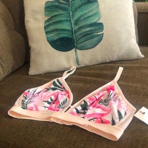 Lively busty bralette